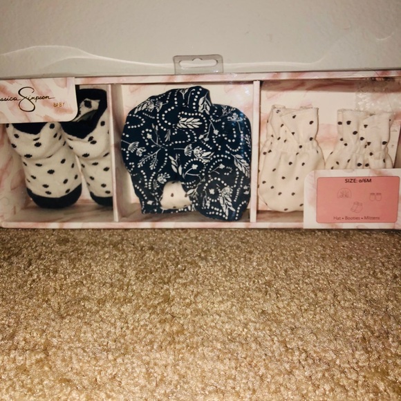 Baby gift set - Picture 1 of 5